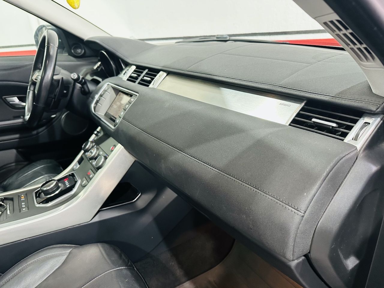 Land-Rover Range Rover Evoque SE - foto 32