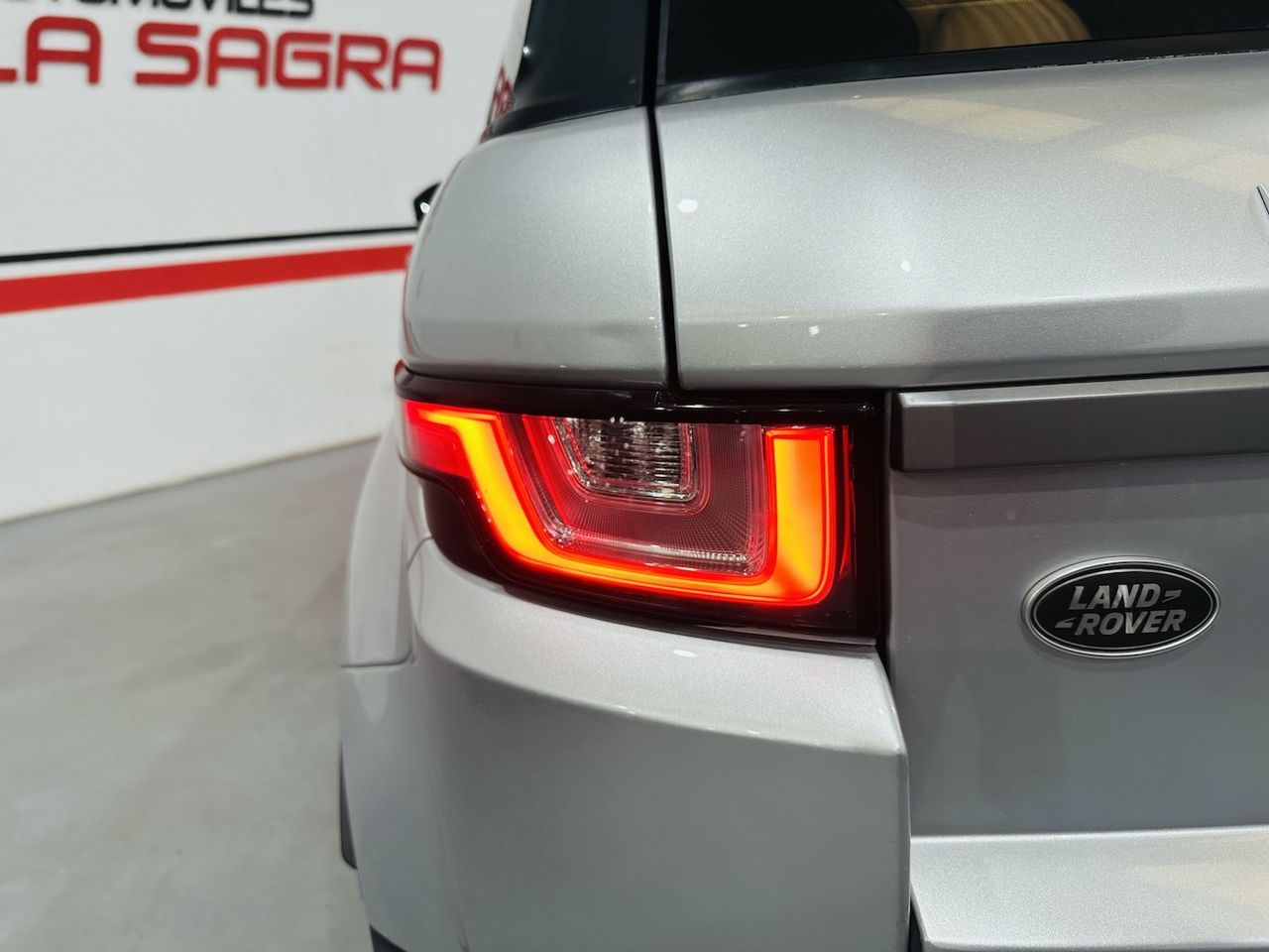 Land-Rover Range Rover Evoque SE - foto 37