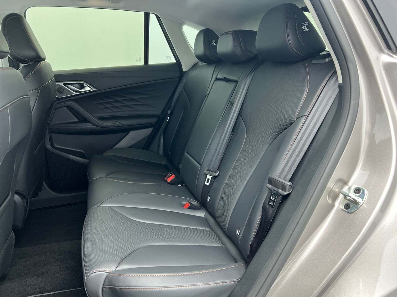 MG HS 1.5 HEV HYBRID+ LUXURY 220CV 5P - foto 22