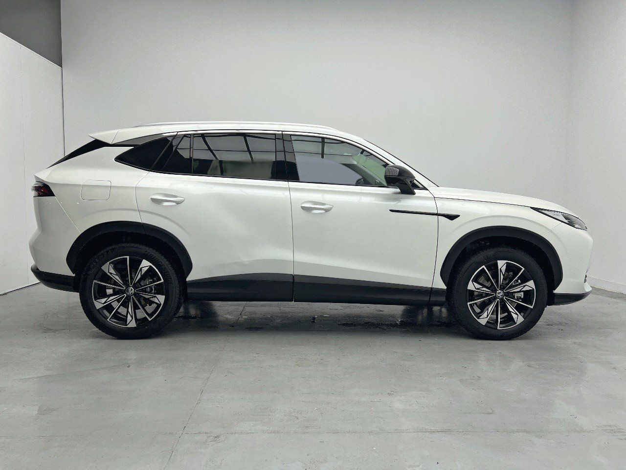 MG HS 1.5 HEV HYBRID +COMFORT 220CV 5P - foto 3