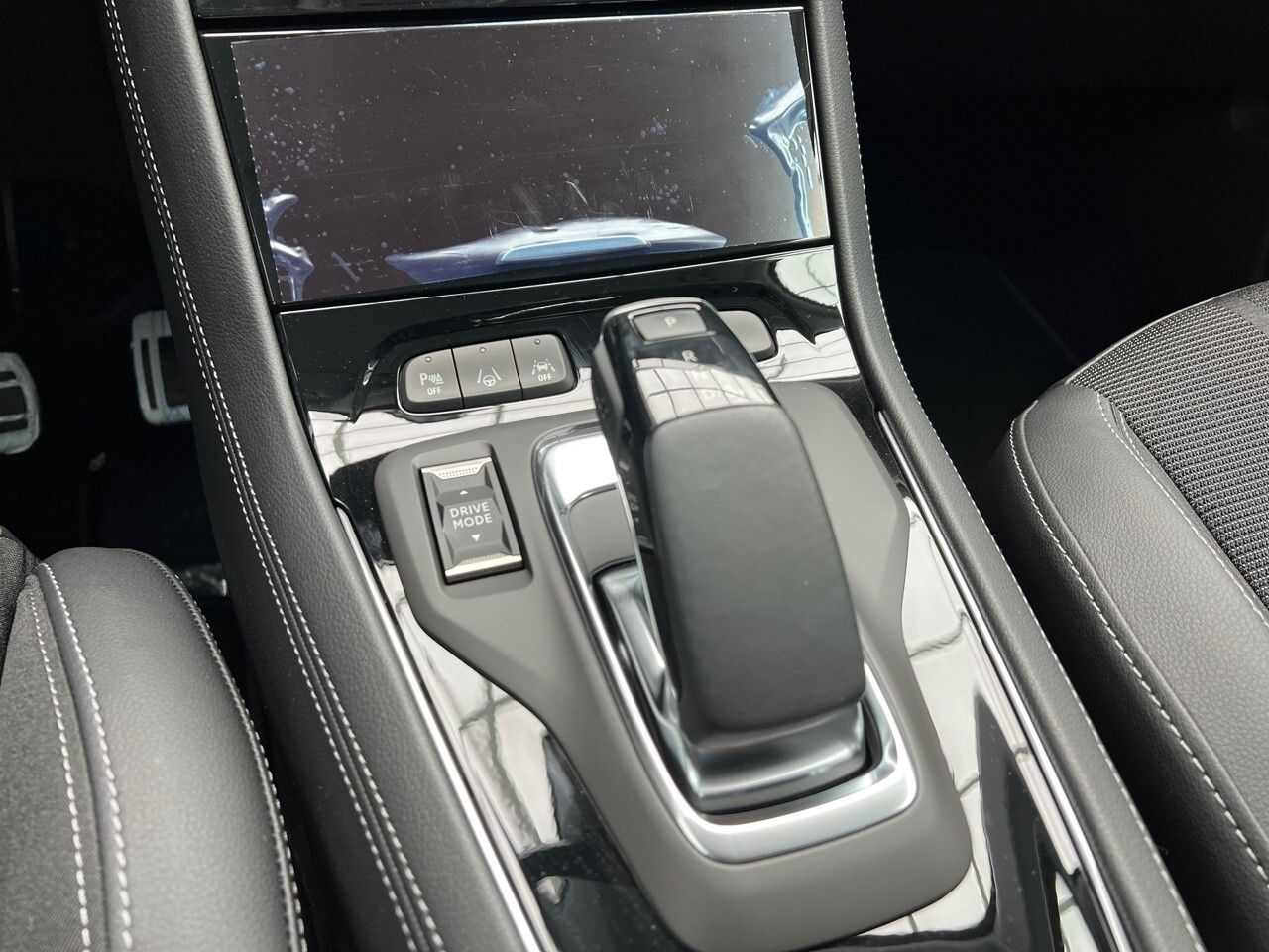 Opel Grandland 1.6 TURBO PHEV GS AUTO 225CV 5P - foto 19