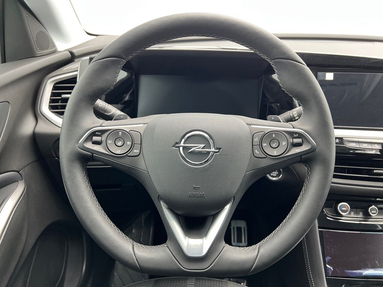 Opel Grandland 1.6 TURBO PHEV GS AUTO 225CV 5P - foto 14