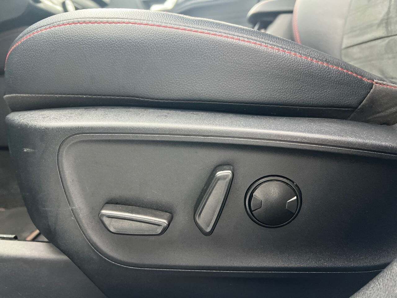 Ford Kuga ST-LINE X 2.5 DURATEC FHEV 190CV 5P - foto 28