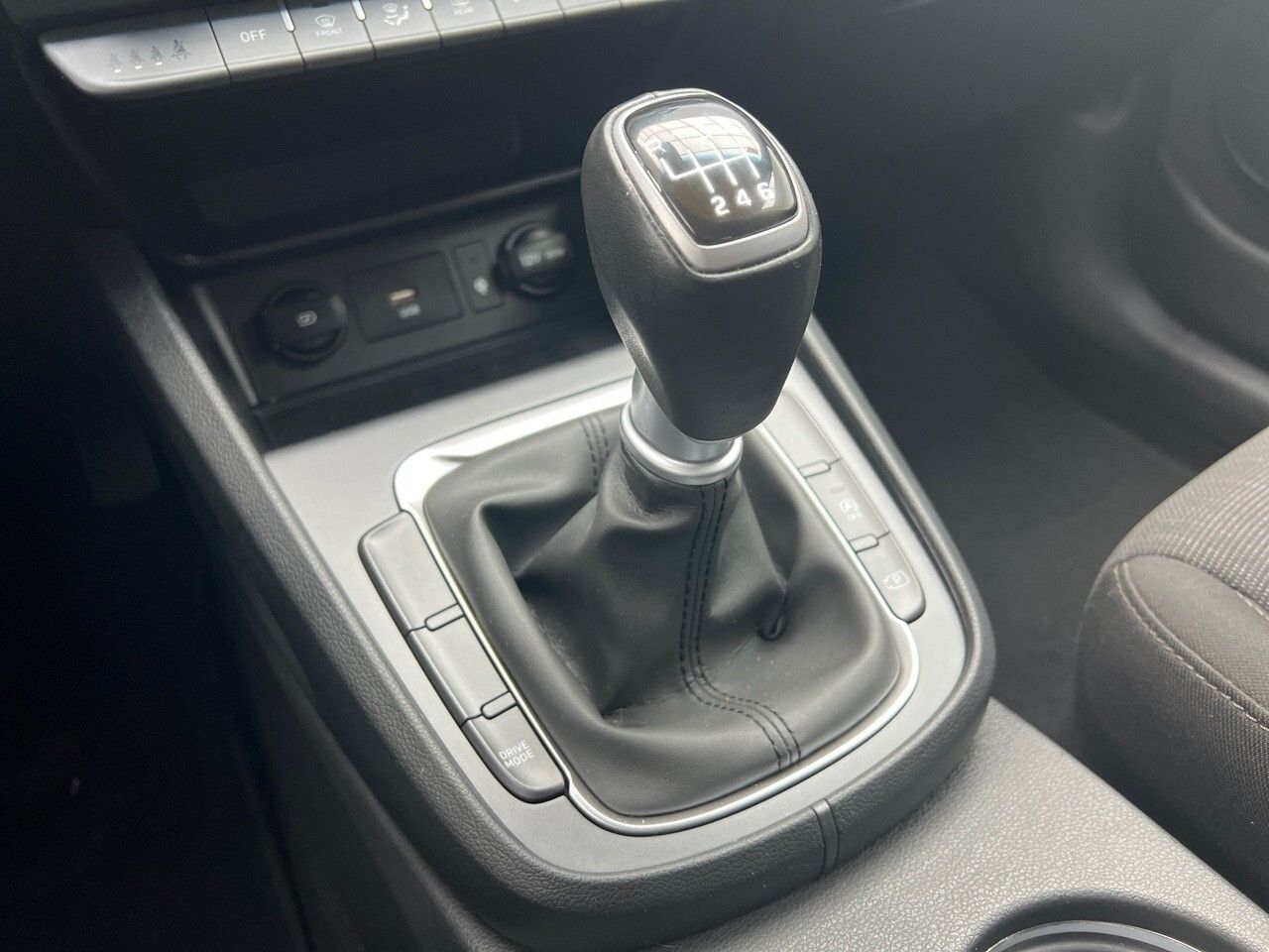 Hyundai Kona 1.0 TGDI 48V TECNO 2WD 120CV 5P - foto 19