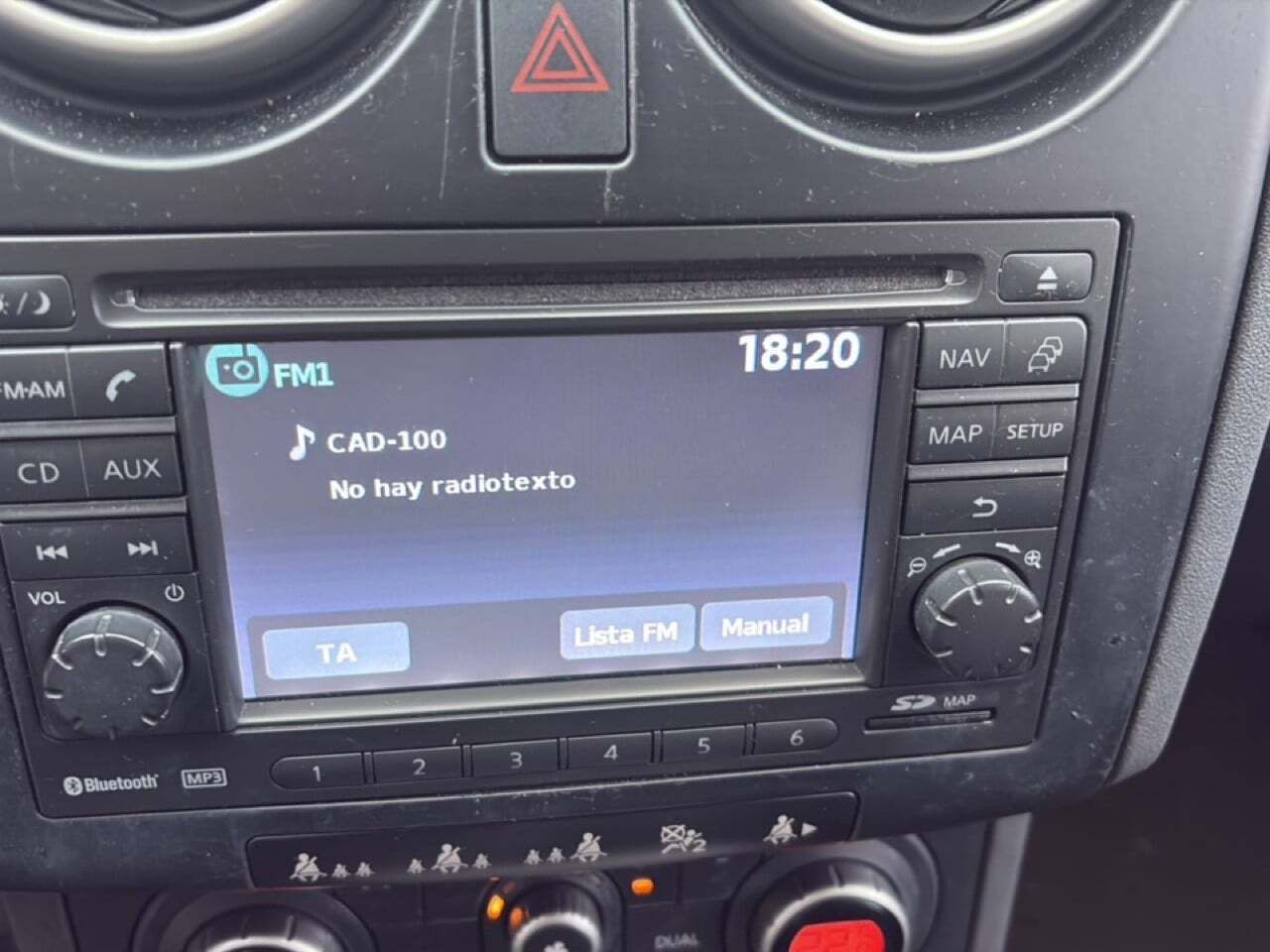 Nissan Qashqai+2 2.0 dCi TEKNA PREMIUM 4x4 A/T P Negr 17" - foto 14