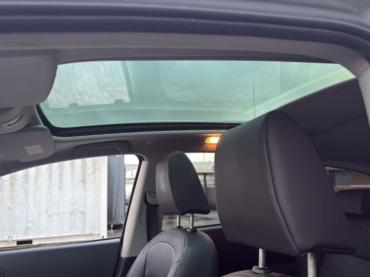 Nissan Qashqai+2 2.0 dCi TEKNA PREMIUM 4x4 A/T P Negr 17" - foto 24