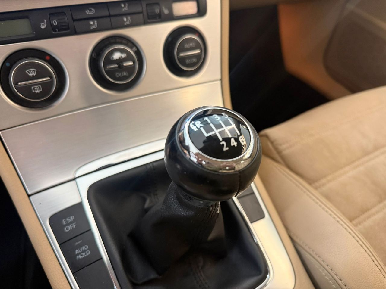 VOLKSWAGEN Passat 2.0 TDI DPF Highline - foto 13