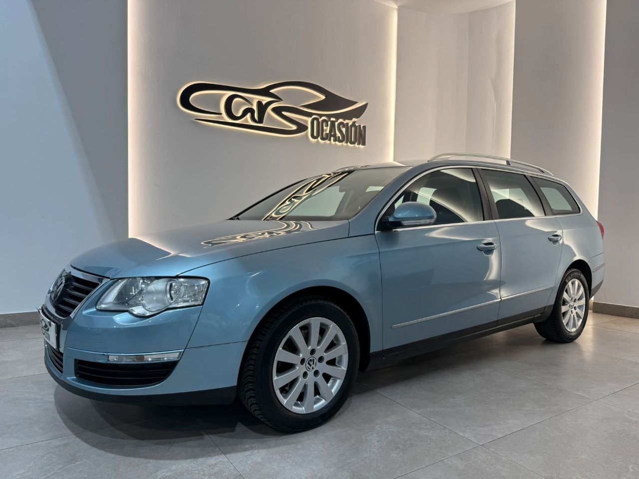 VOLKSWAGEN Passat Variant 2.0 TDI DPF Highline - foto 2