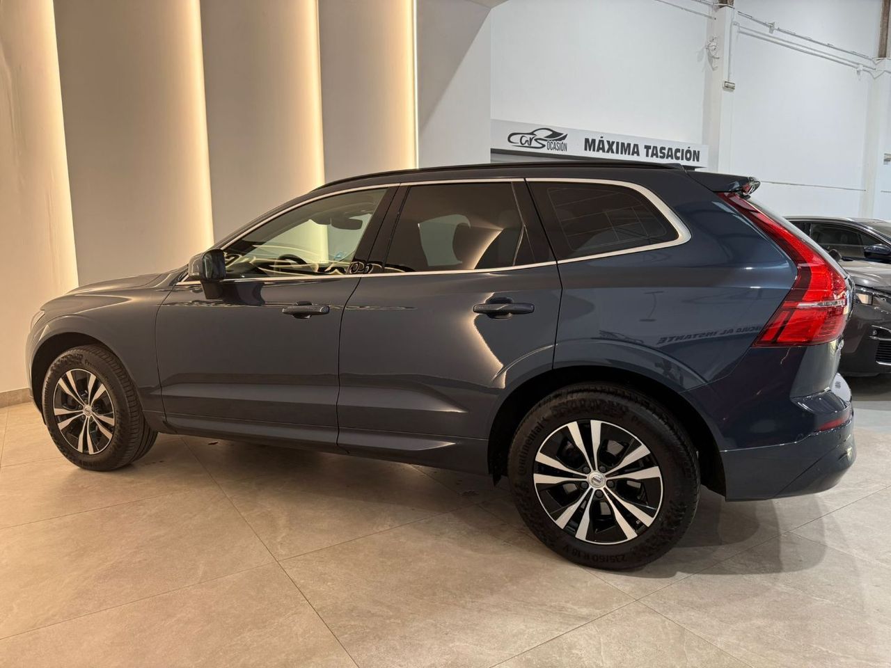 VOLVO XC60 2.0 D4 AWD Momentum - foto 4