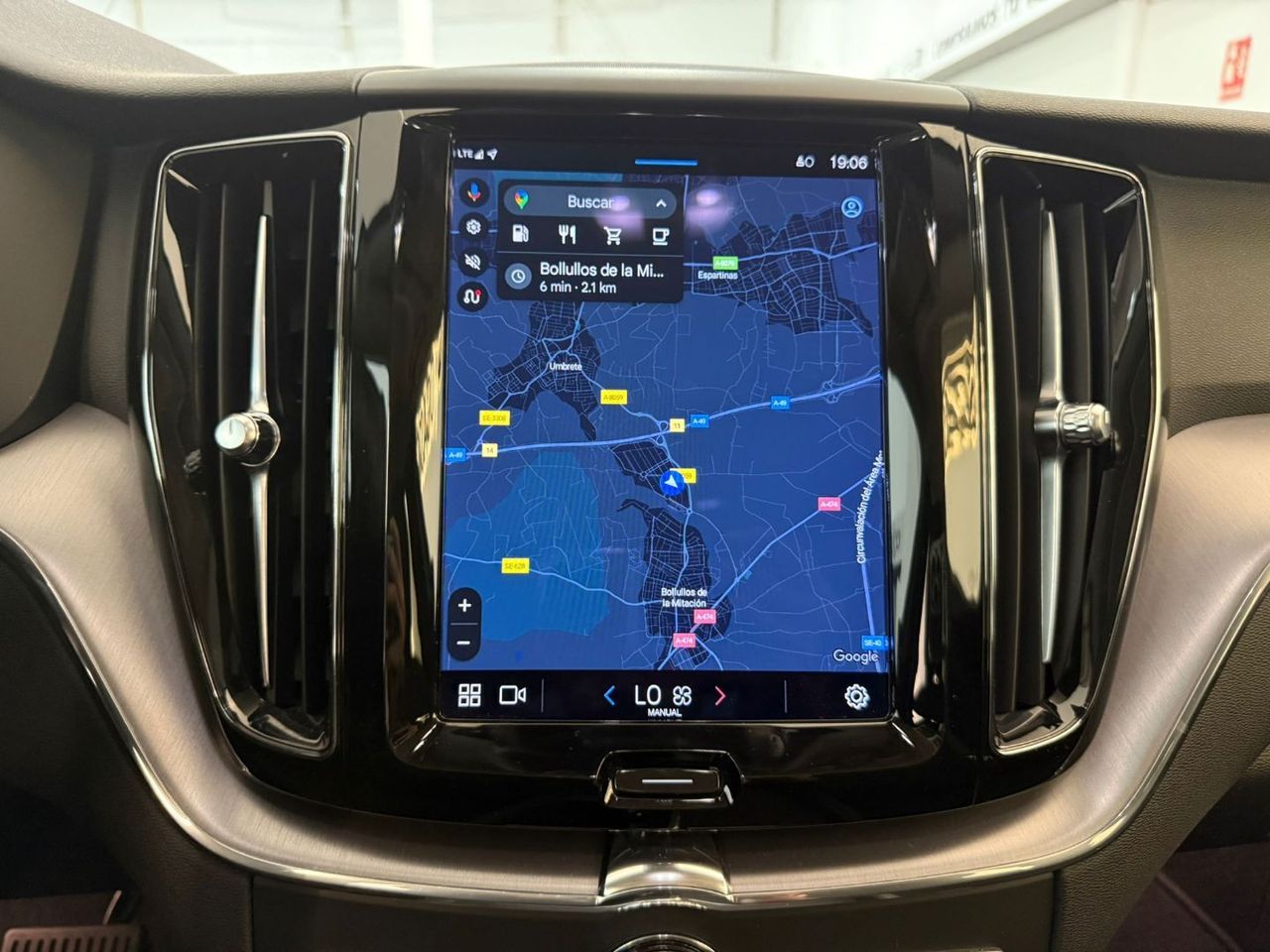 VOLVO XC60 2.0 D4 AWD Momentum - foto 16