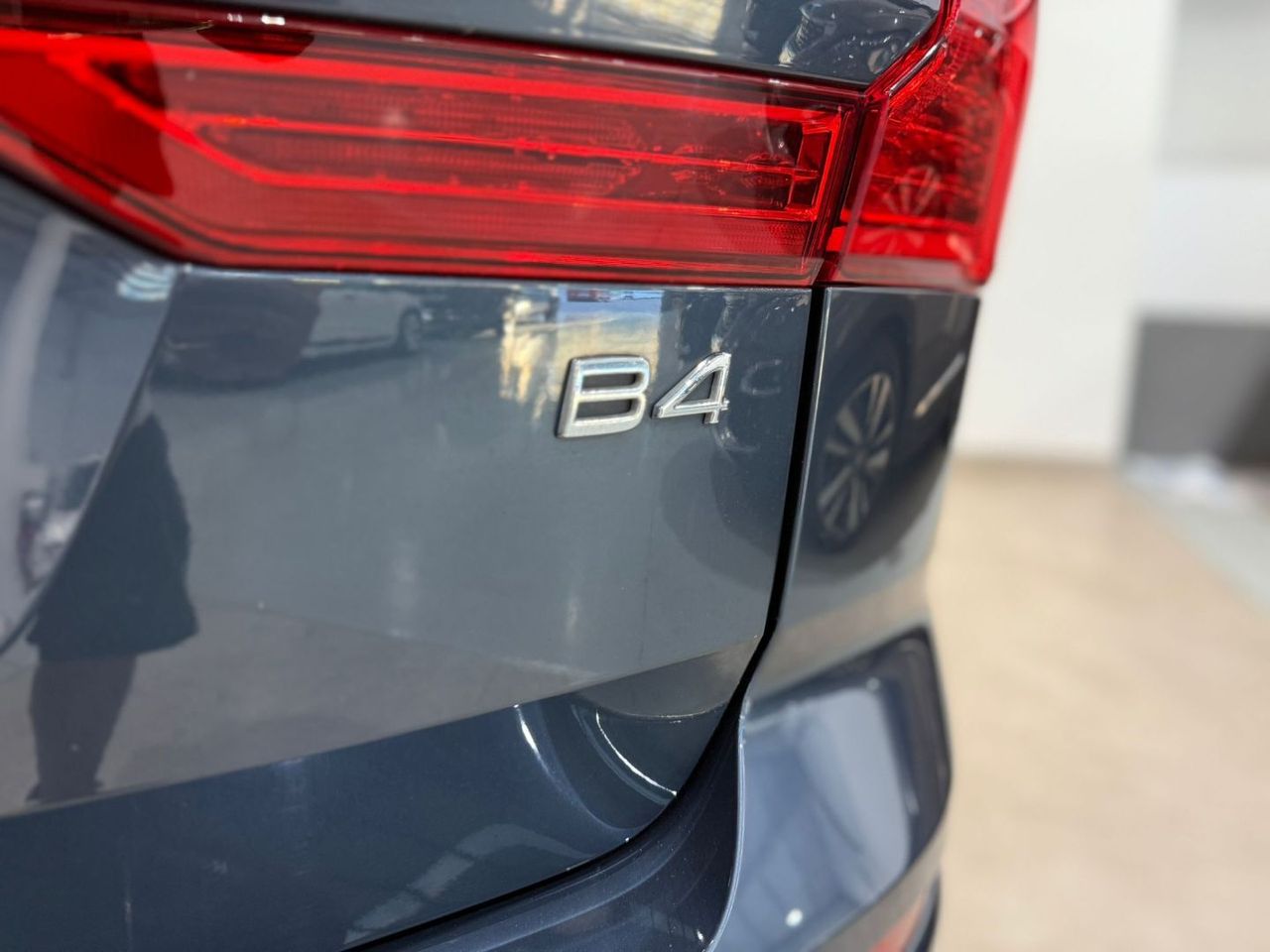 VOLVO XC60 2.0 D4 AWD Momentum - foto 8