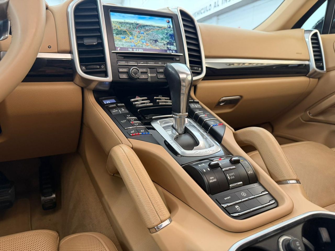 Porsche Cayenne Platinum Edition - foto 25