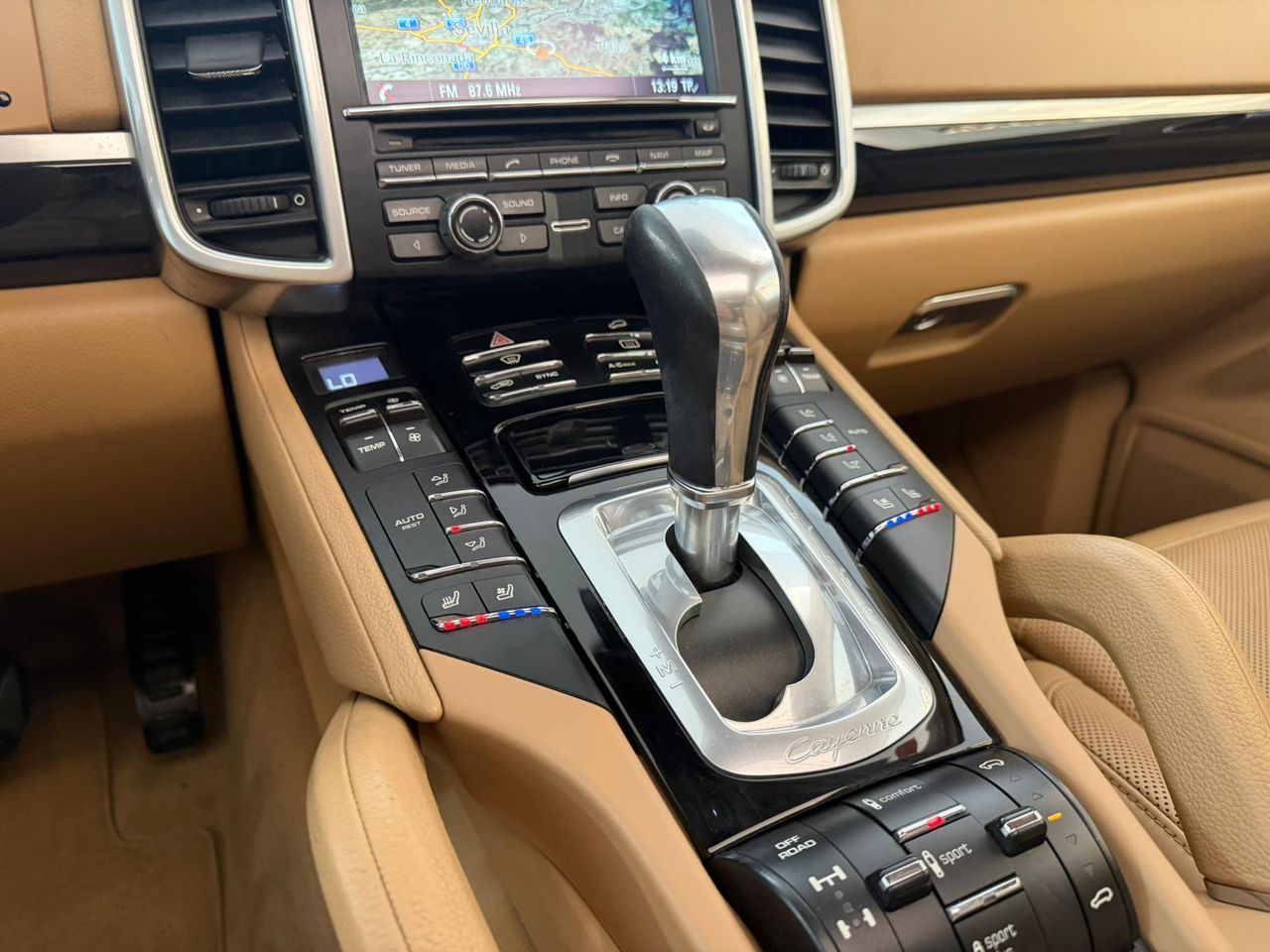 Porsche Cayenne Platinum Edition - foto 15