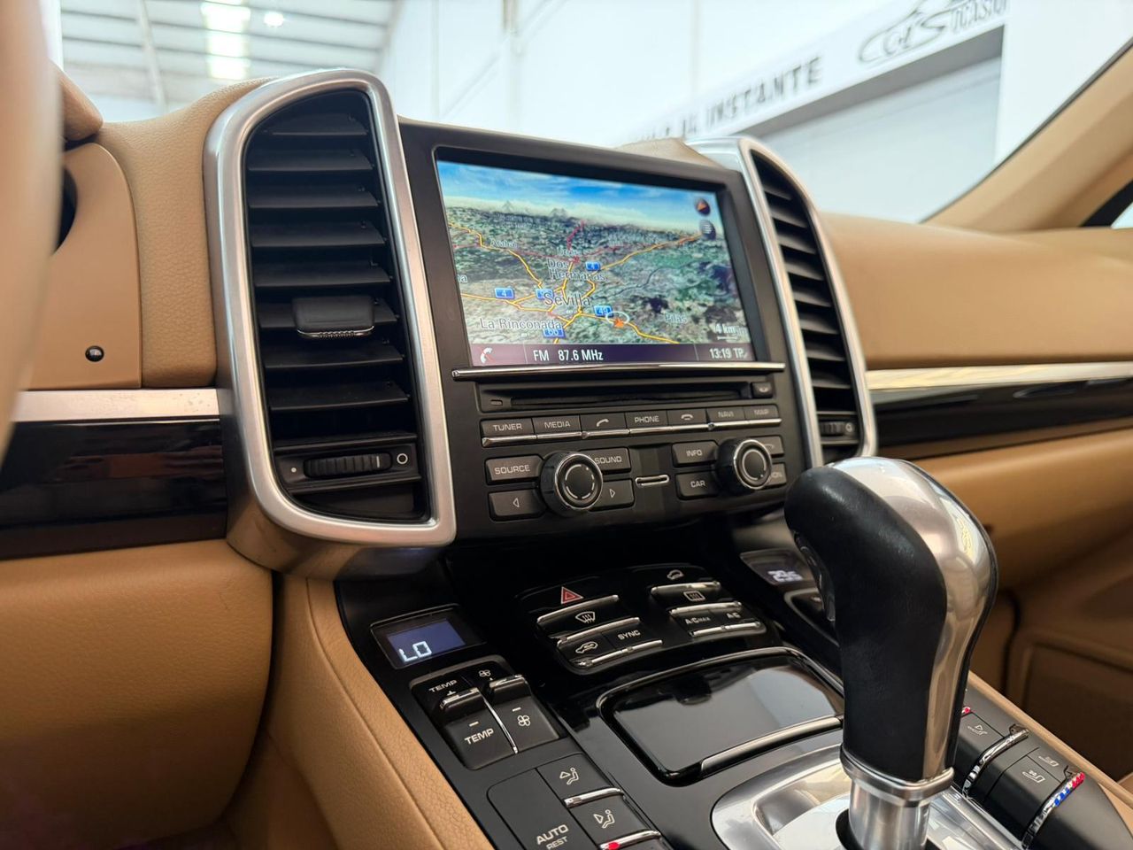 Porsche Cayenne Platinum Edition - foto 9