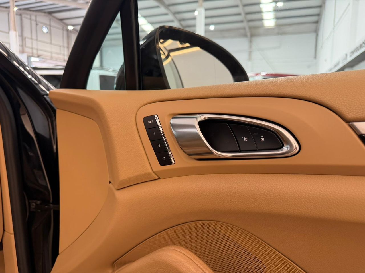 Porsche Cayenne Platinum Edition - foto 10