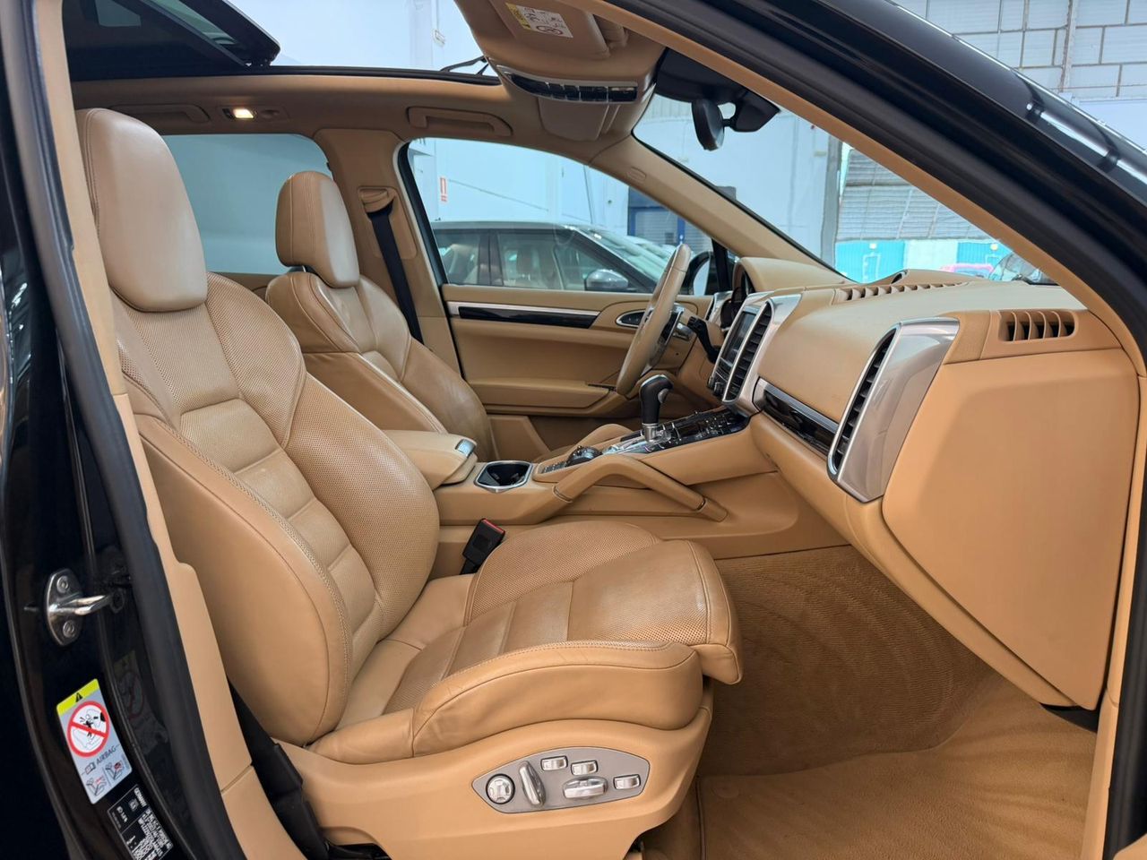 Porsche Cayenne Platinum Edition - foto 14