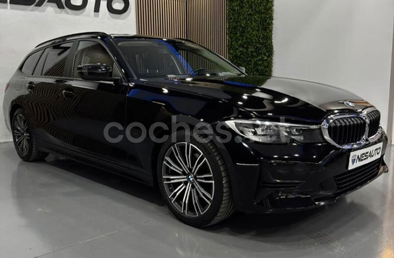 BMW Serie 3 320D Auto Touring - foto 8