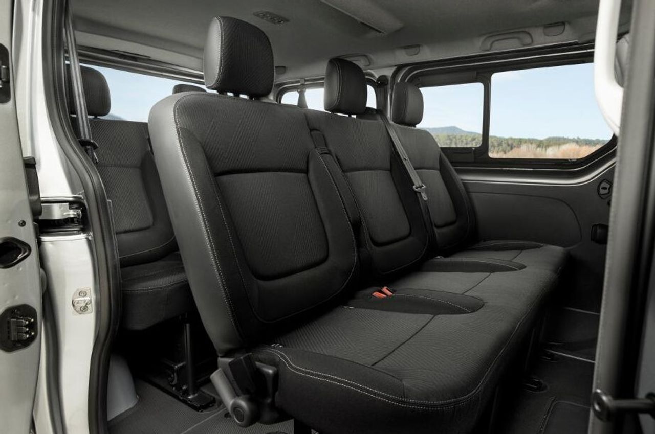 Nissan Primastar Combi 9 2.0dCi 110kW A/T L1H1 N-Connecta - Imagen 3