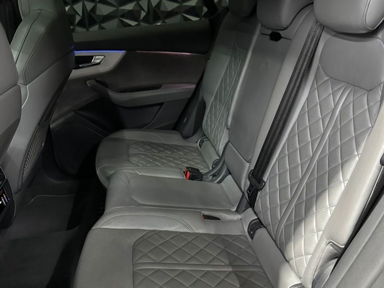 AUDI Q8 55 TFSI Black L quattro tiptronic - foto 20