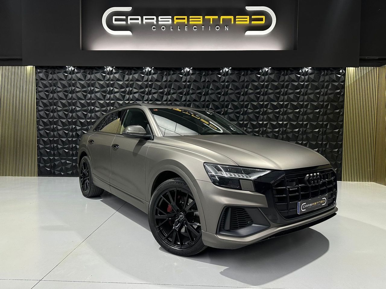 AUDI Q8 55 TFSI Black L quattro tiptronic