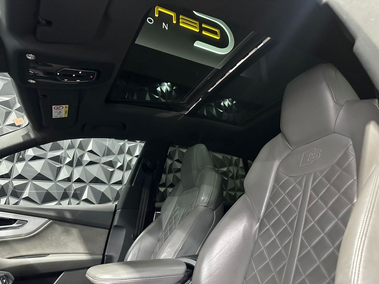 AUDI Q8 55 TFSI Black L quattro tiptronic - foto 21