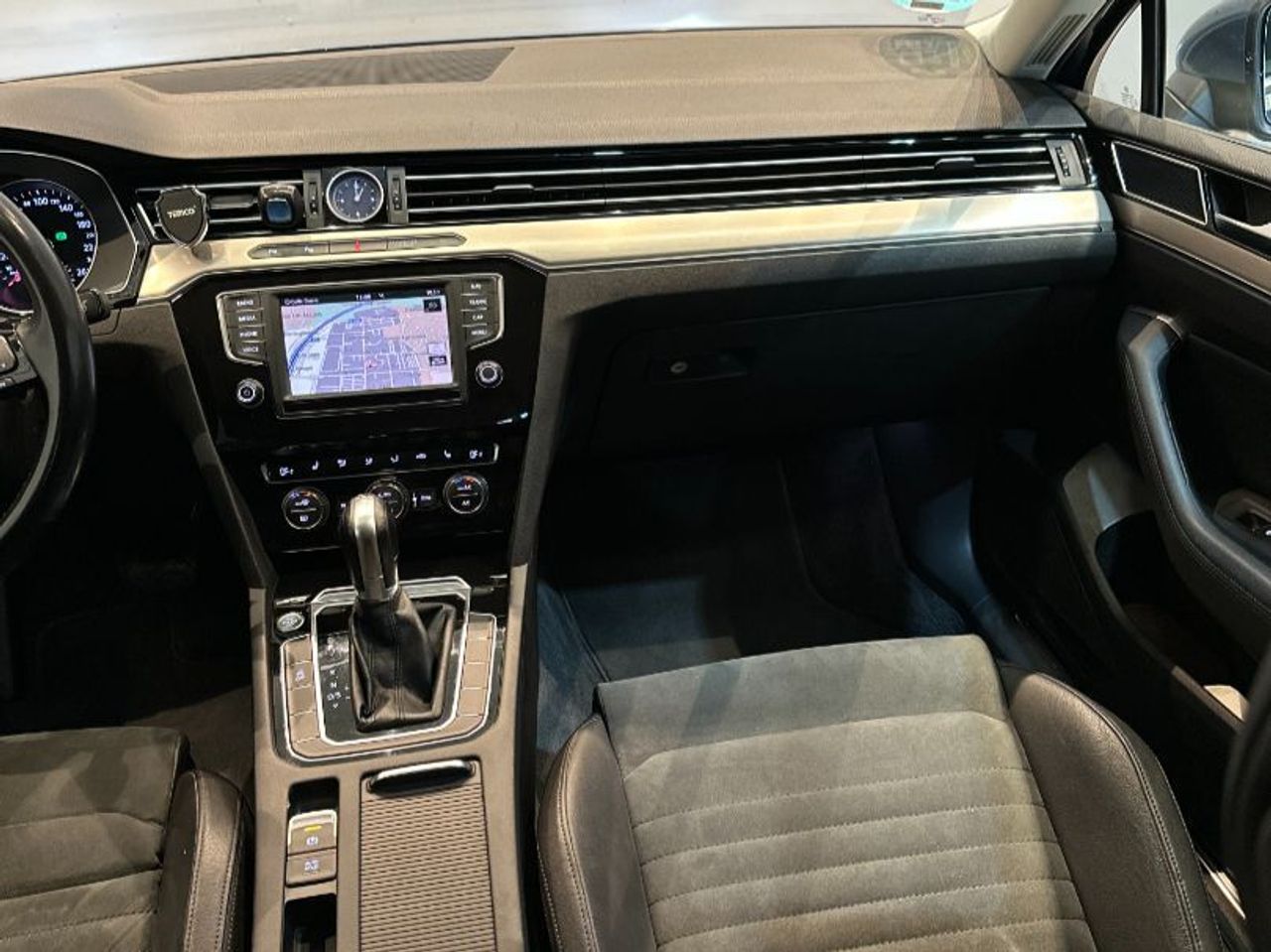 VOLKSWAGEN Passat Advance 2.0 TDI 110kW150CV BMT DSG - foto 24