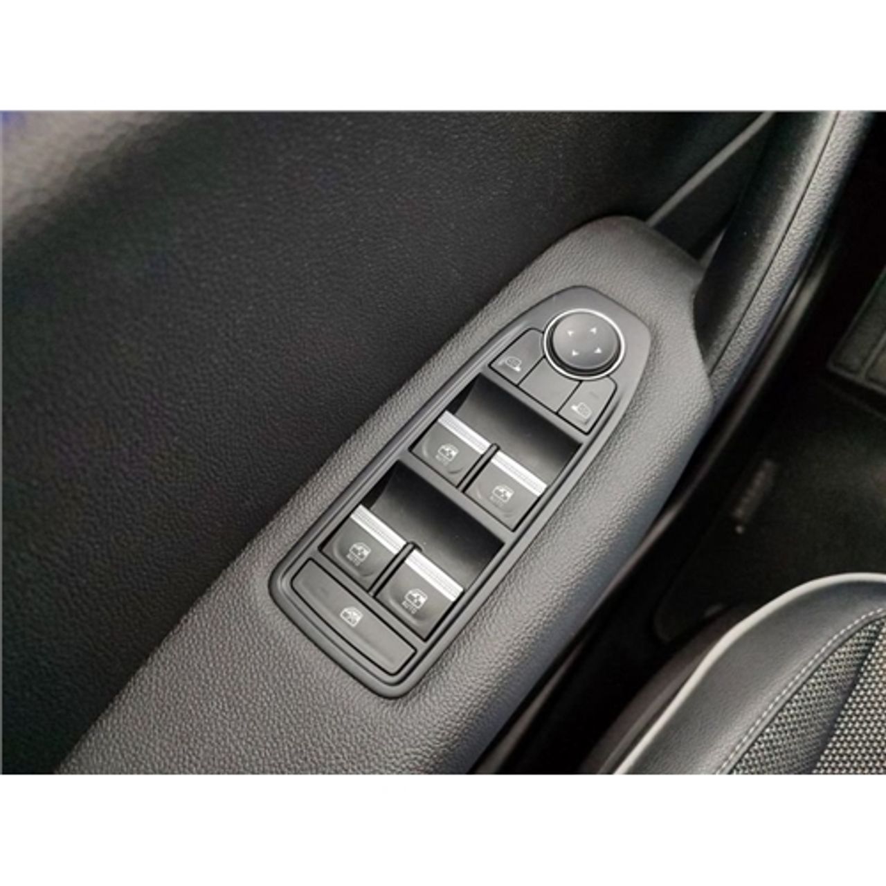 Renault Captur TCe Techno 67kW - foto 21