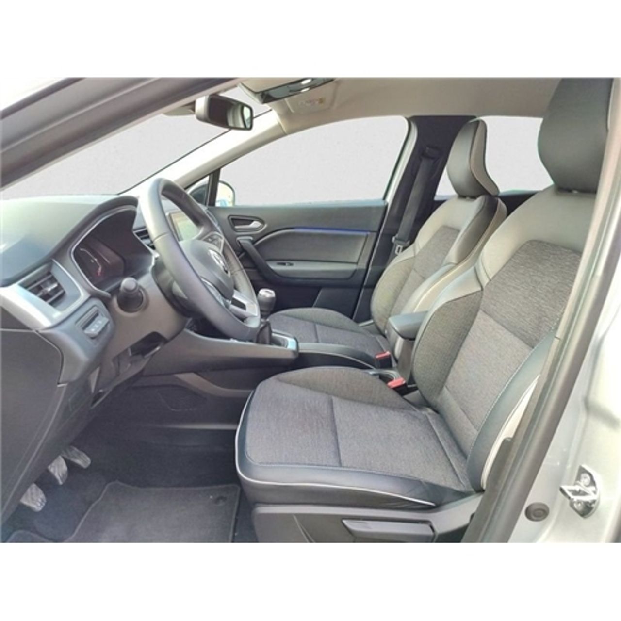 Renault Captur TCe Techno 67kW - foto 15