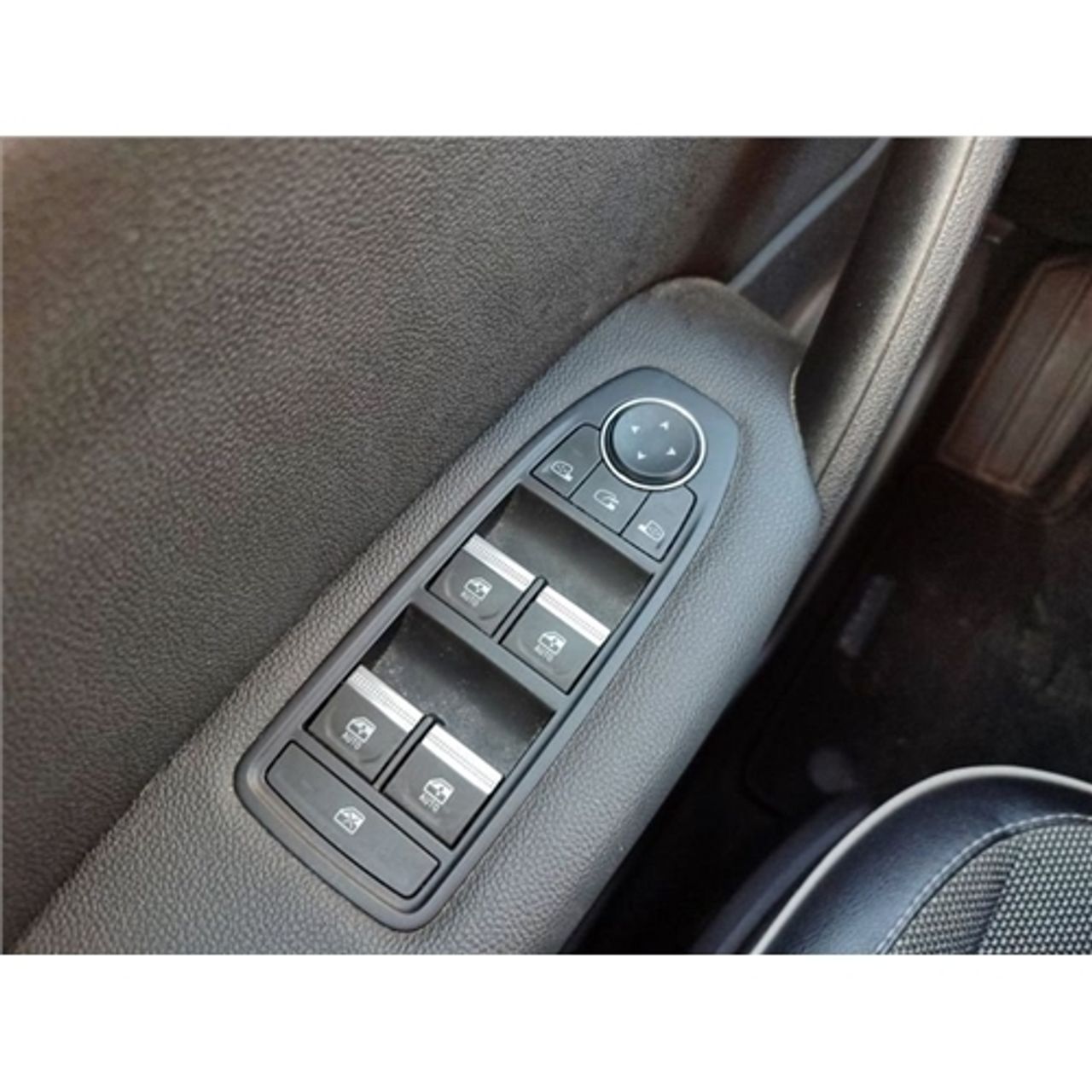 Renault Captur TCe GPF Micro Híbrido Fast Track 103kW - foto 23