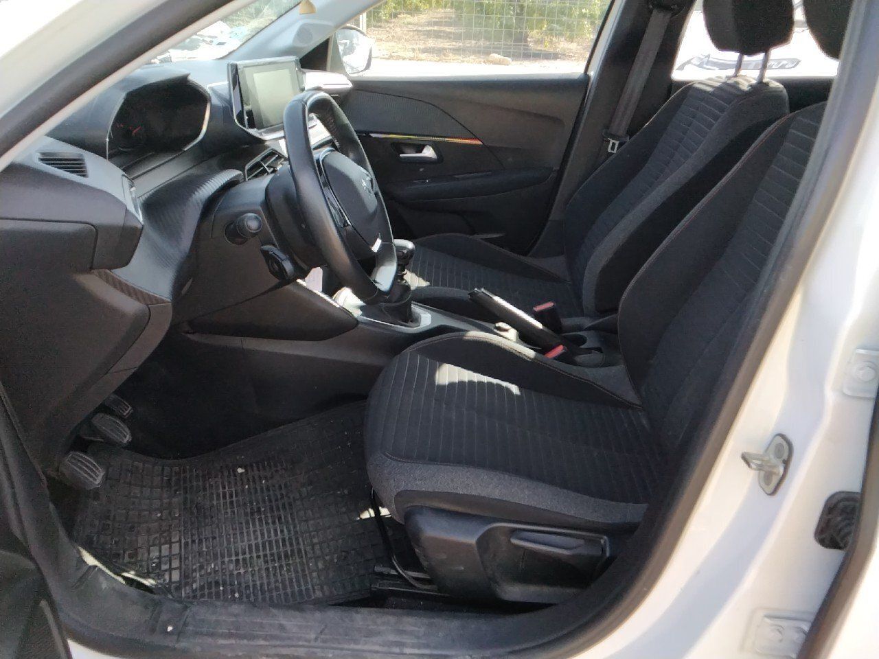 Peugeot 208 Bluehdi 73kw (100cv) Active - Foto 8