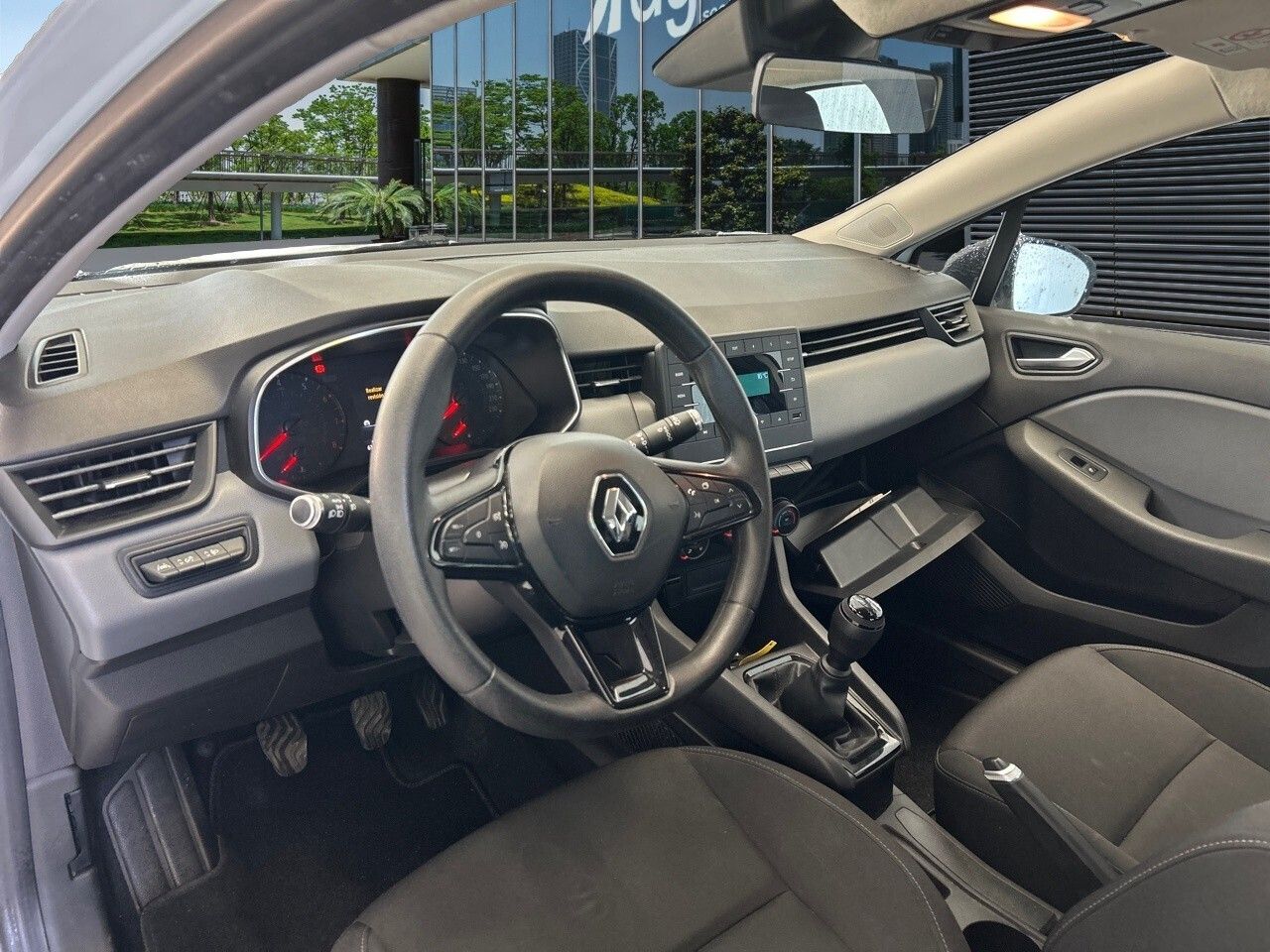 Renault Clio Business Sce 53 Kw (72cv) - Foto 8