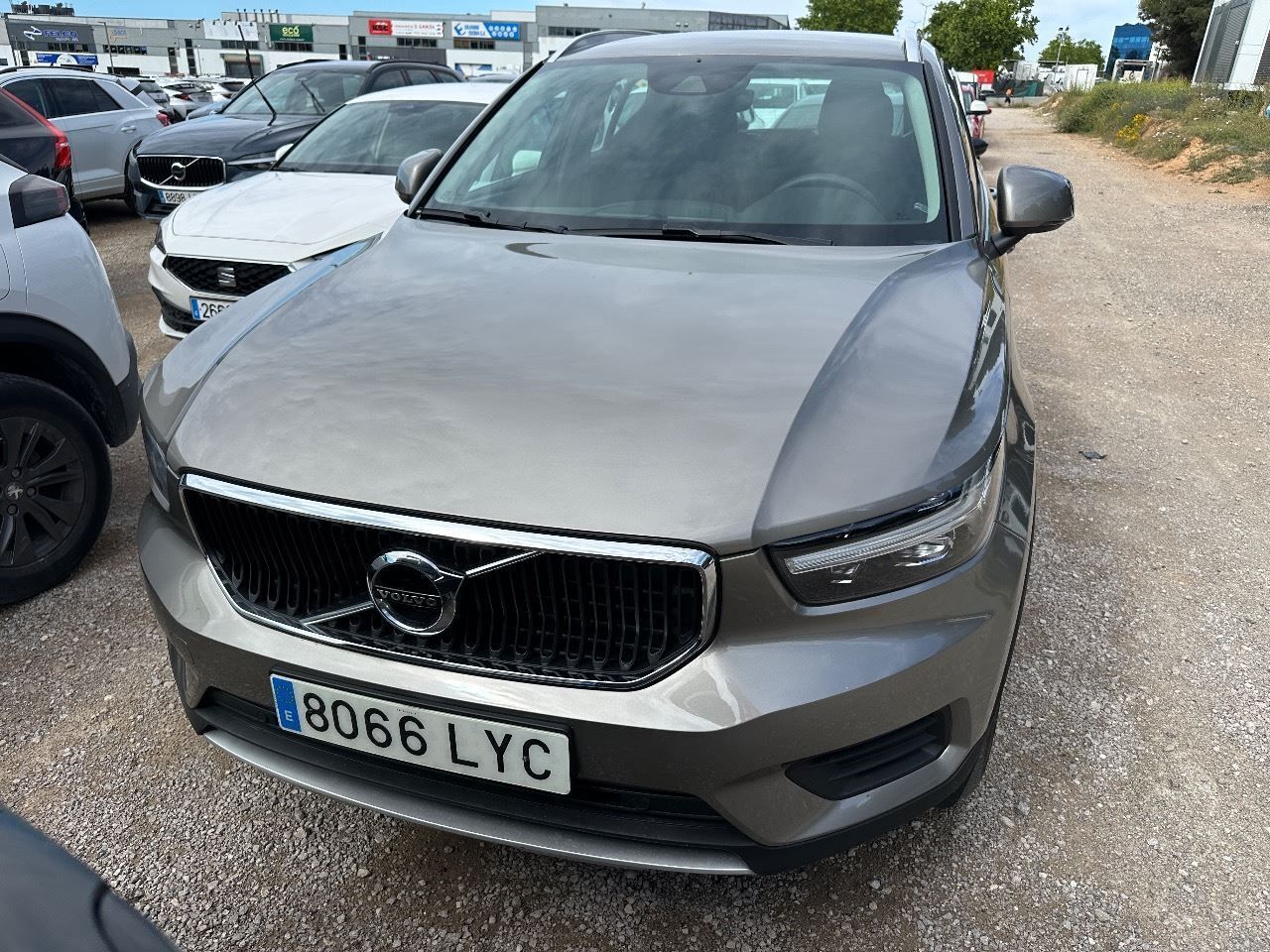 Volvo Xc40 2.0 B3 G Momentum Pro Auto - Foto 3