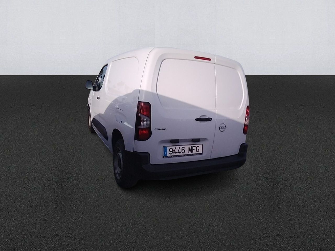 Opel Combo Cargo L 650kg Diesel 1.5 100hp S&s Mt E6 - Foto 7