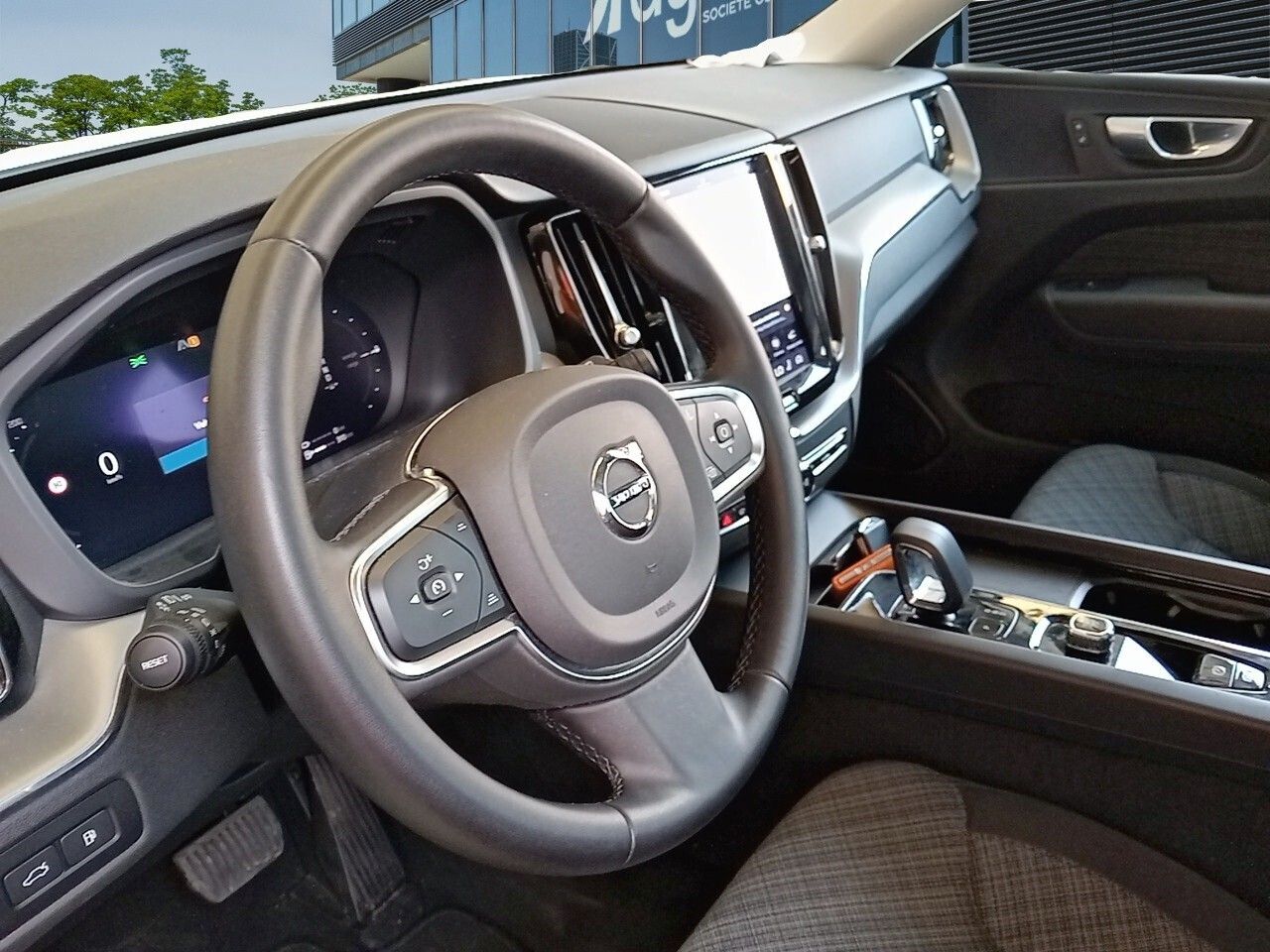 Volvo Xc60 2.0 T6 Awd Recharge Core Auto - Foto 8