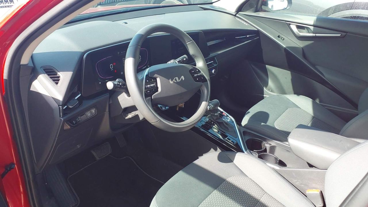 Kia Niro 1.6 Gdi Hev 104kw (141cv) Concept - Foto 6