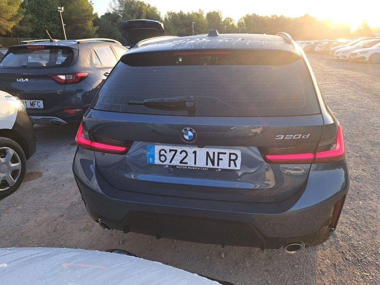 Bmw Series 3 (o) 320d Auto.touring - Foto 6