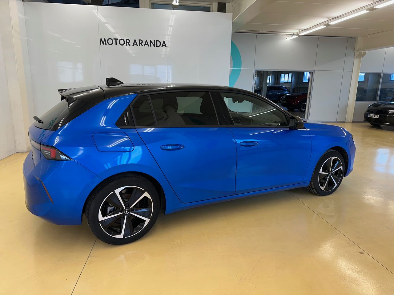 Opel Astra 1.2T XHT 96kW 130CV GS - Foto 2
