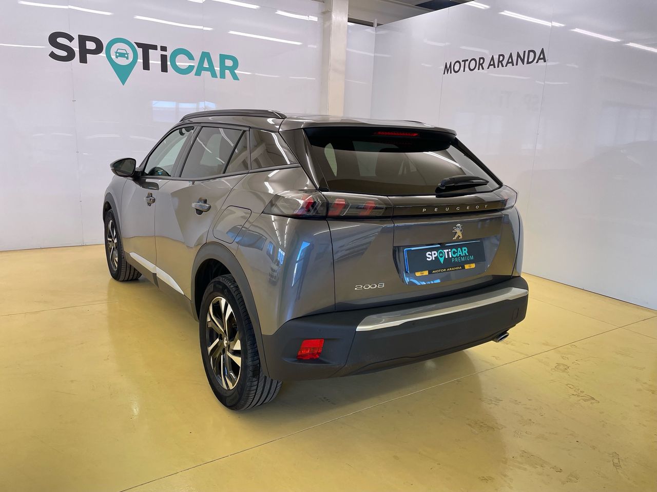 Peugeot 2008 Allure Pack Puretech 130 SS EAT8 - Foto 5