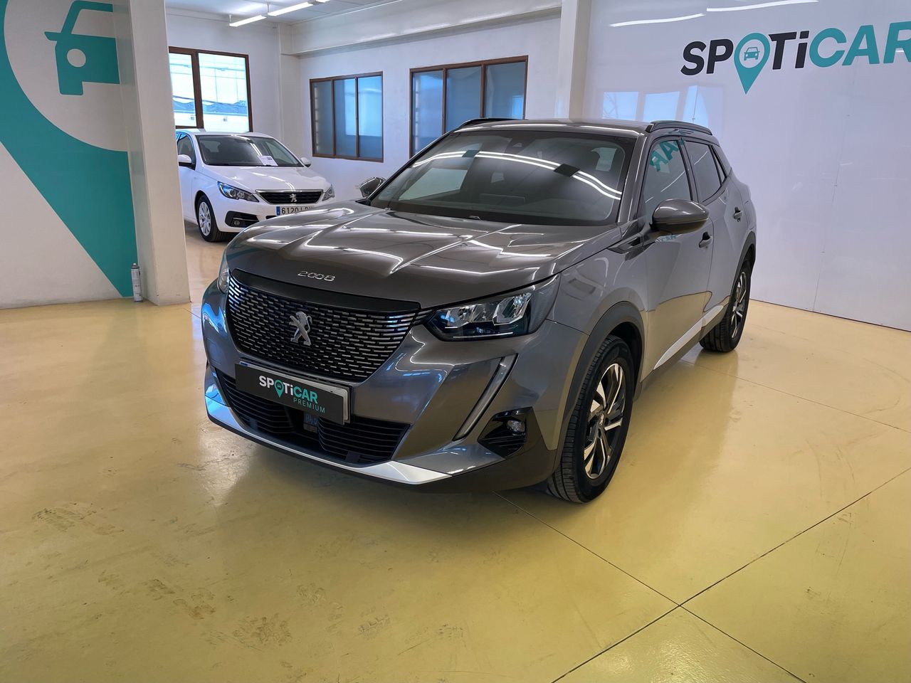 Peugeot 2008 Allure Pack Puretech 130 SS EAT8 - Foto 3