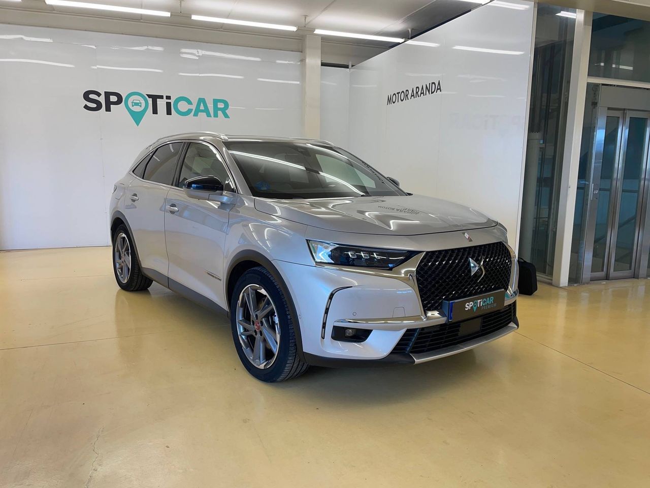 DS DS 7  1.6 E-Tense 225  Auto Performance Line +