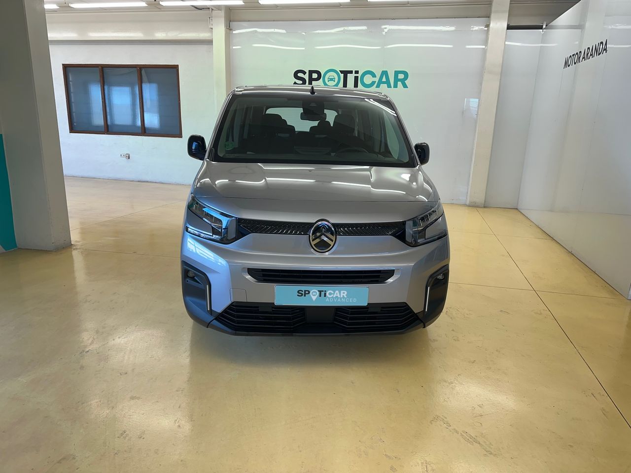 Citroën Berlingo XL BlueHDi PLUS 130CV AT8 - Foto 4