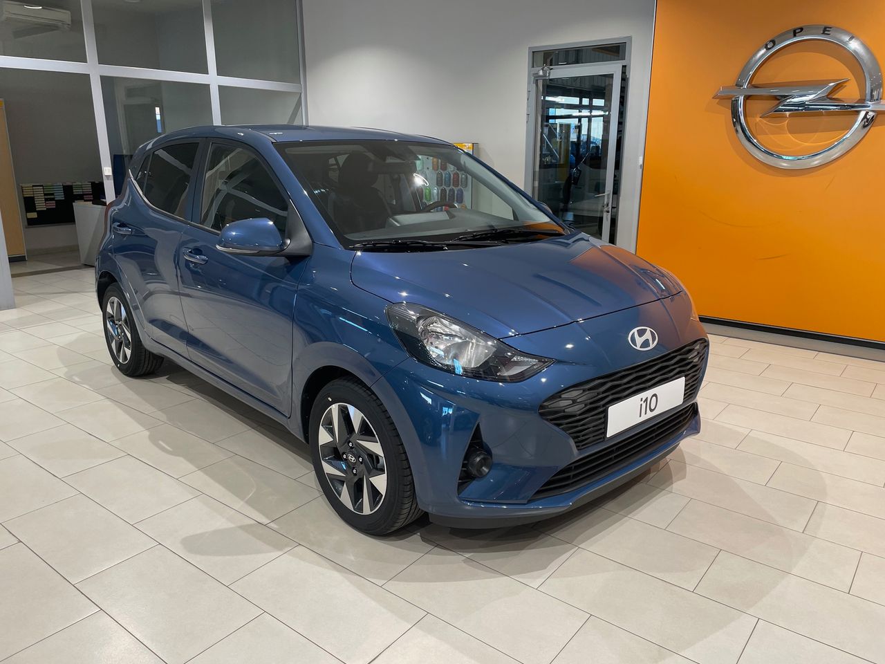 Hyundai i10 1.0 MPI 63 CV Klass - Foto 3