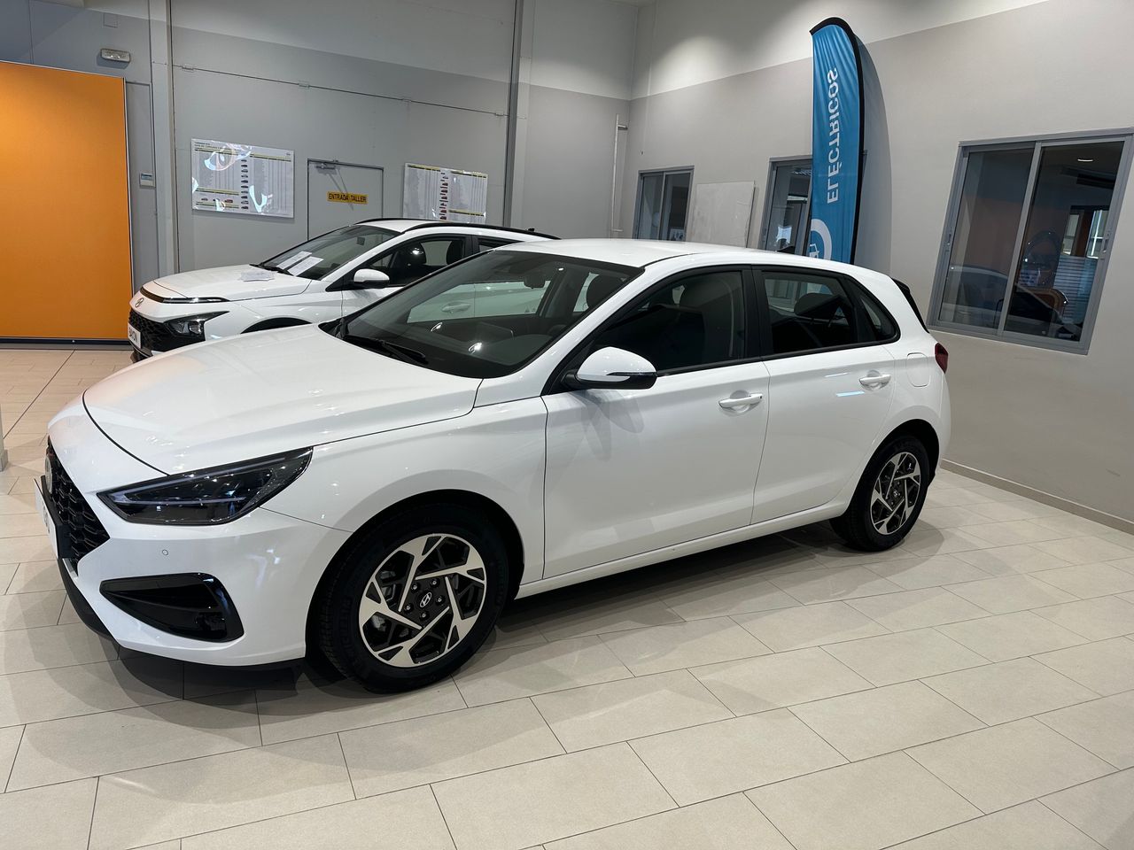 Hyundai i30  5p TGDI 1.0 100CV 48V KLASS - Foto 4