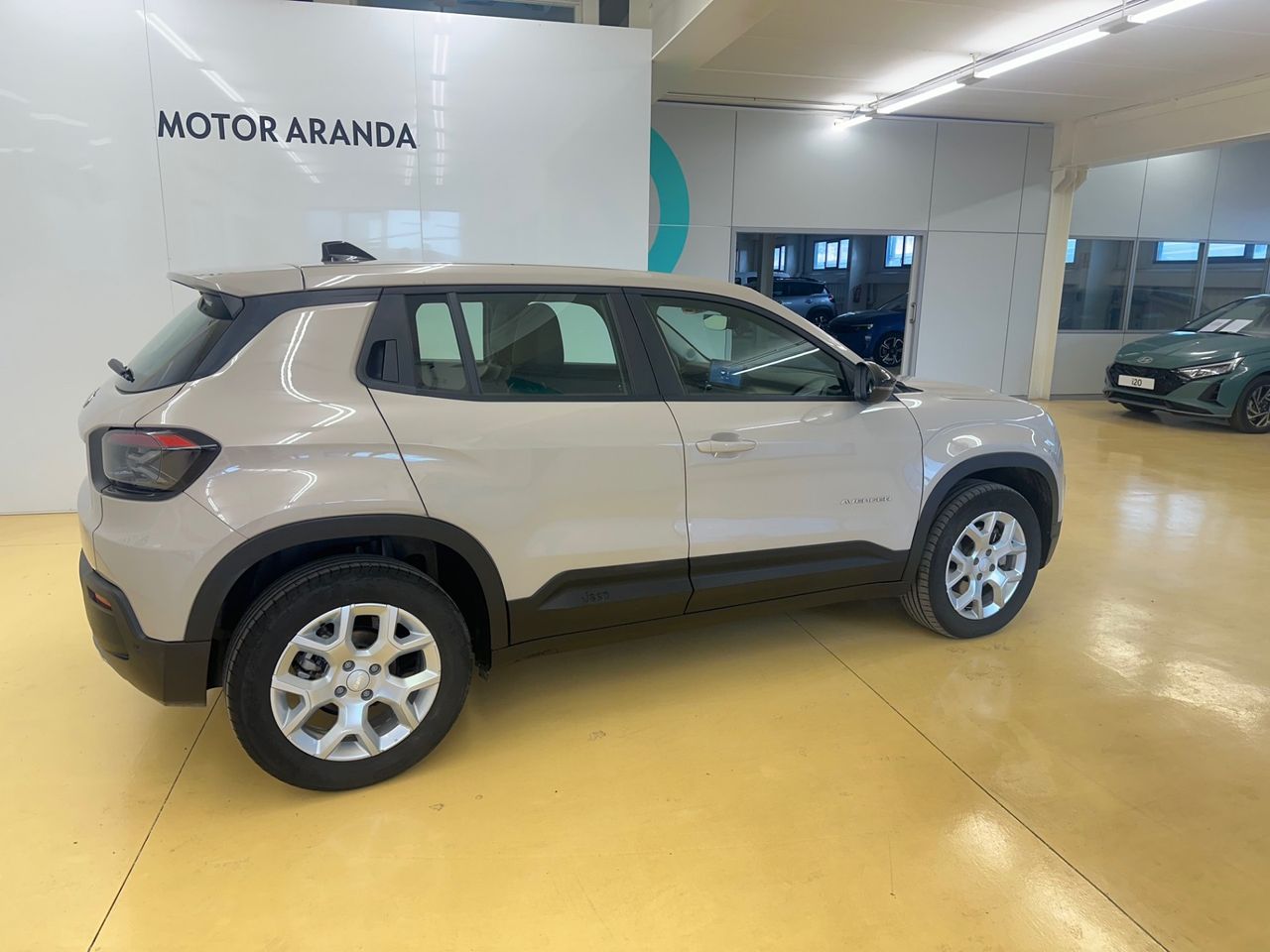 Jeep Avenger 1.2 e-Hybrid 110 CV AT Altitude - Foto 2