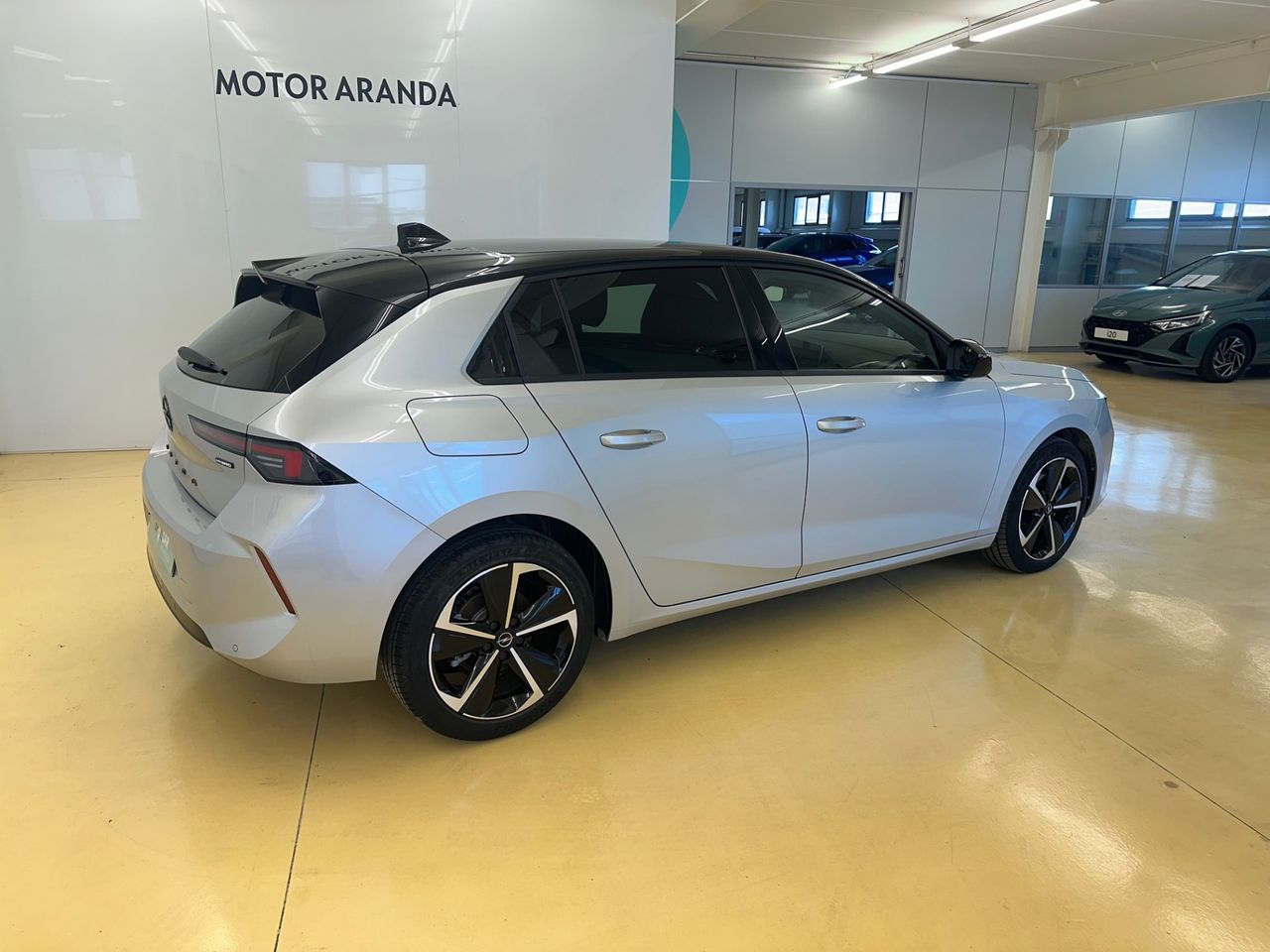 Opel Astra GS Hybrid 145 CV - Foto 2