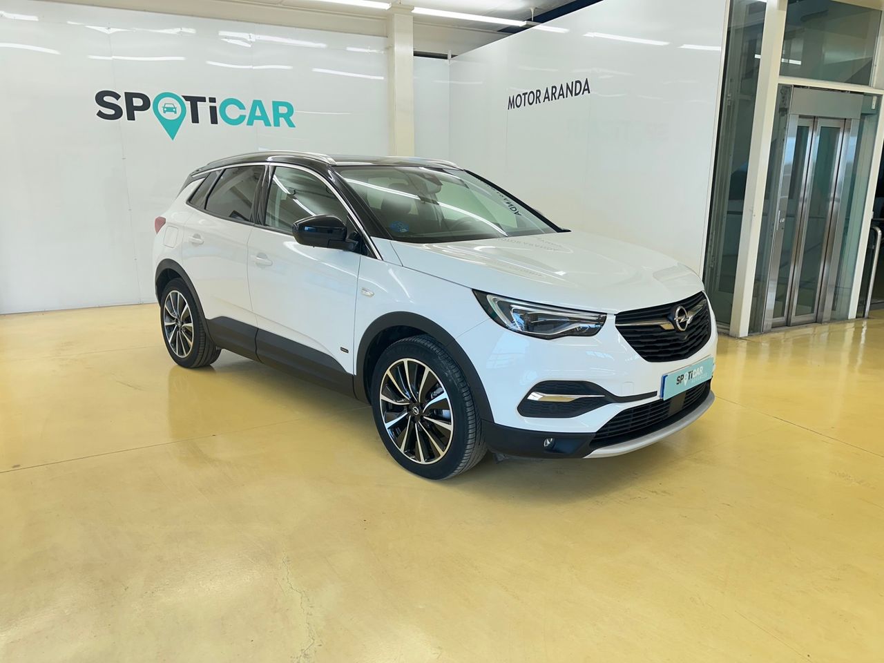 Opel Grandland X Ultimate Híbrido Enchufable 4x4 1.6 Turbo 221 kW - Foto 3