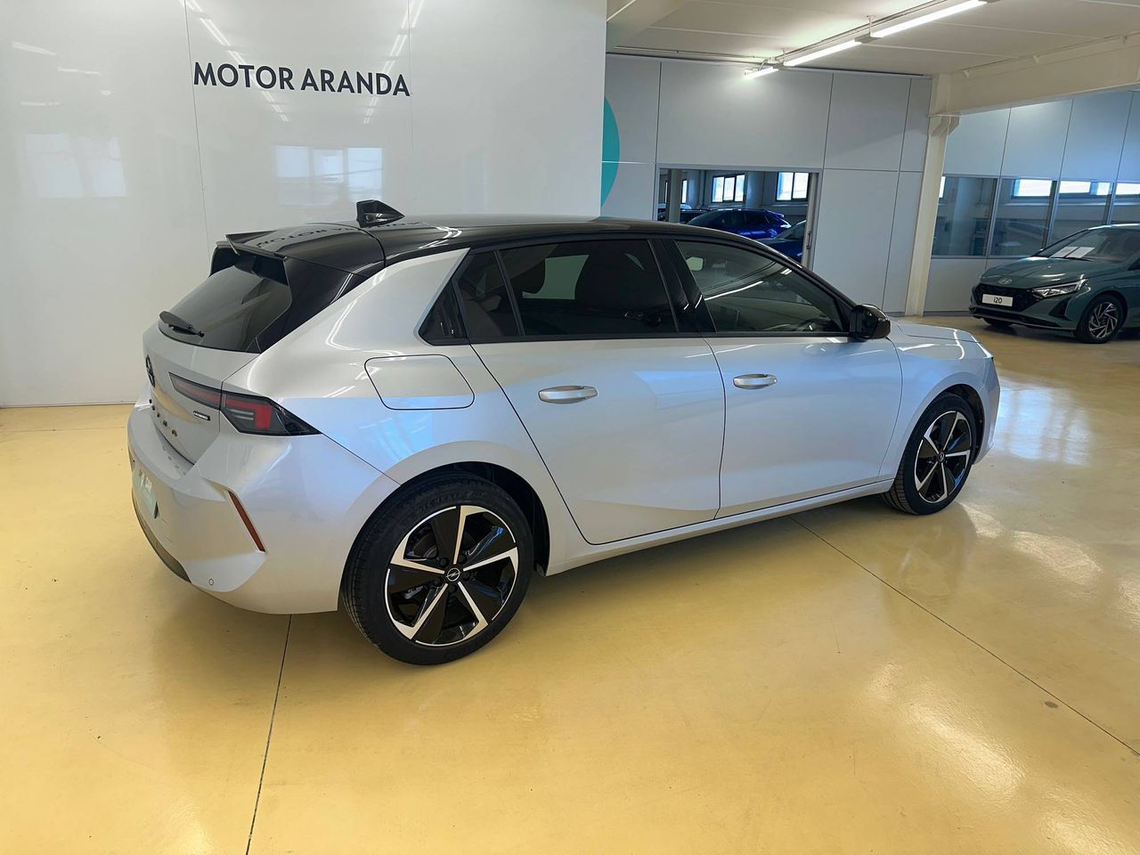 Opel Astra  1.2T XHT Hybrid 107kW (145CV)  eDCT GS - Foto 4