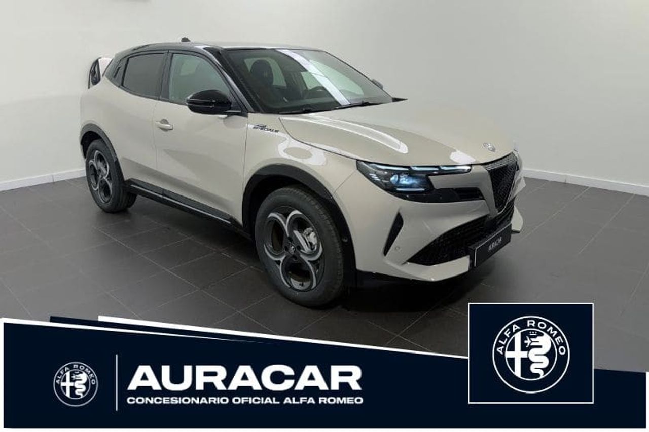 Alfa Romeo Junior Ibrida Sport Speciale 108kW (145CV)