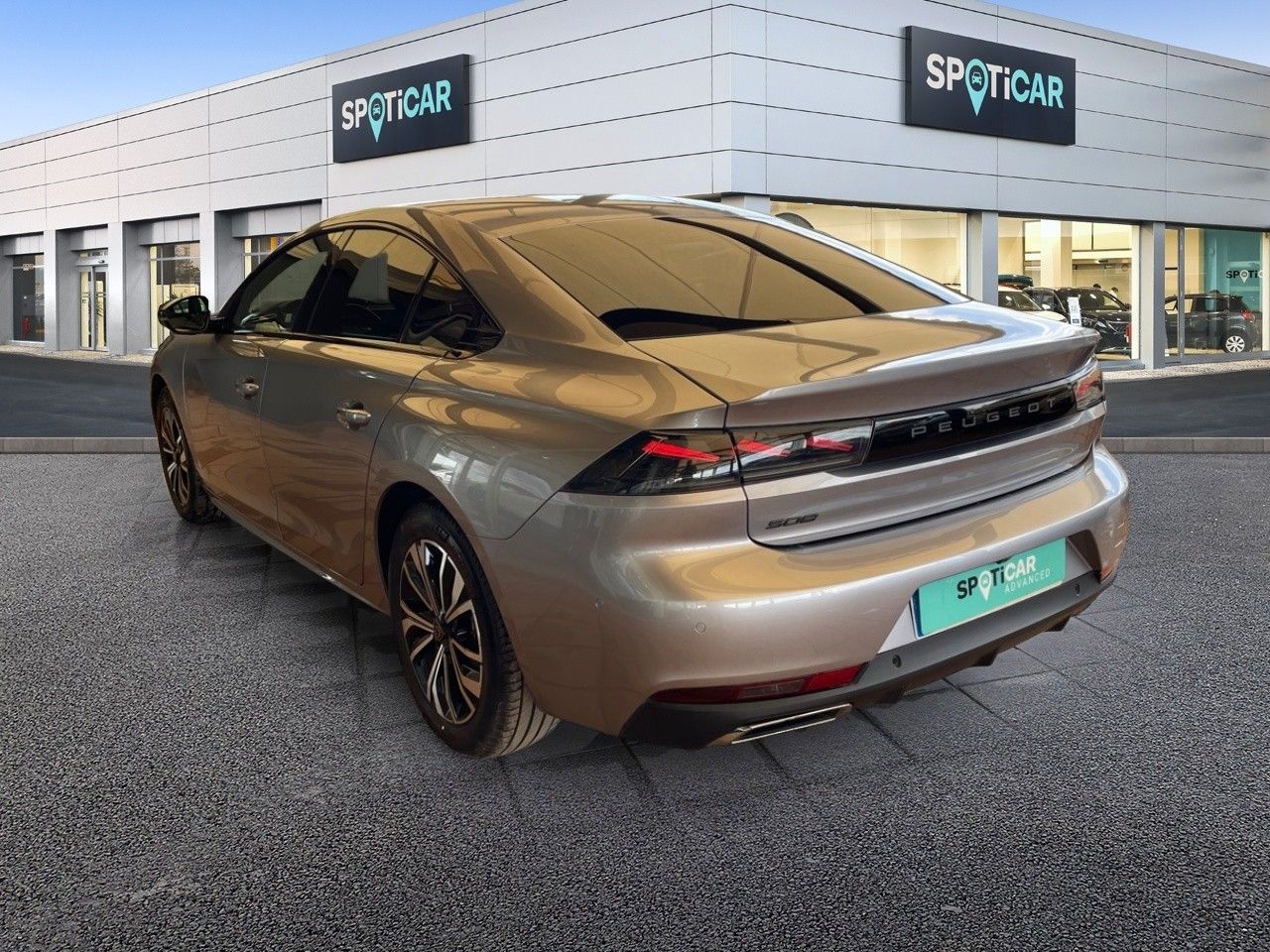 Peugeot 508 Allure PureTech 130 EAT8 - Foto 2