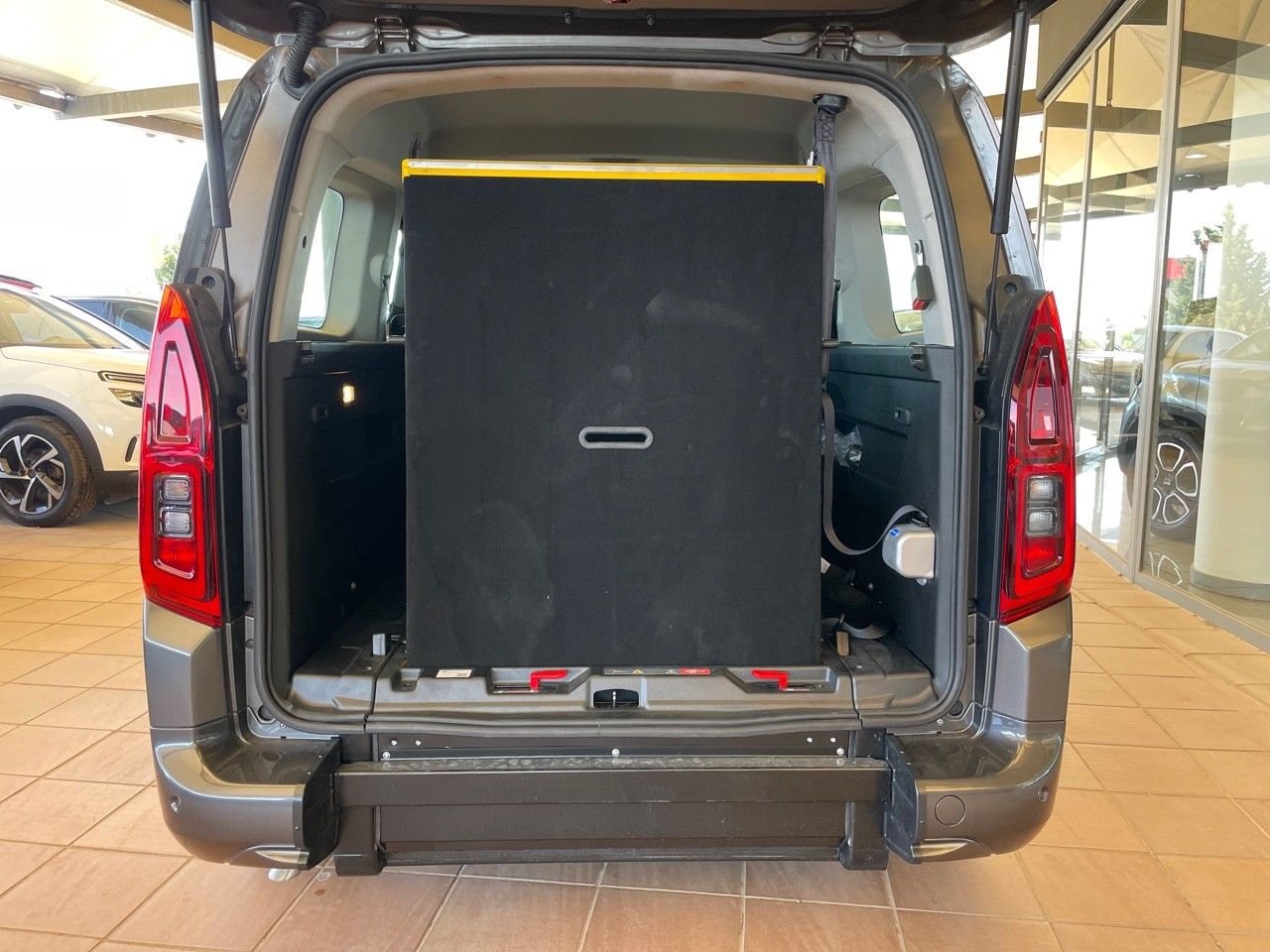 Opel Combo Life Edition XL 1.5 TD 75 kW - Foto 2